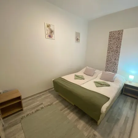 Katica Apartment Gyor